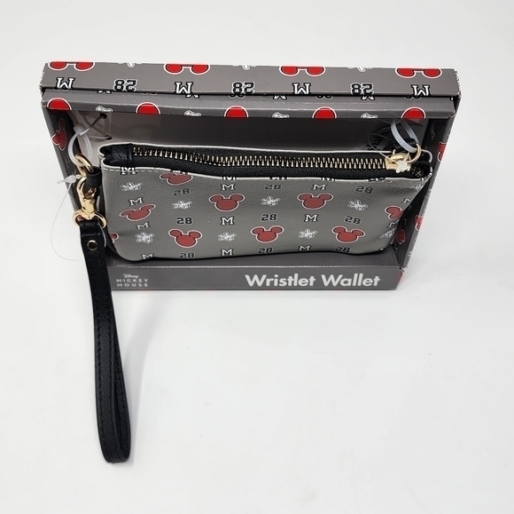 Disney Mickey Mouse Wristlet Wallet New - Picture 3 of 10